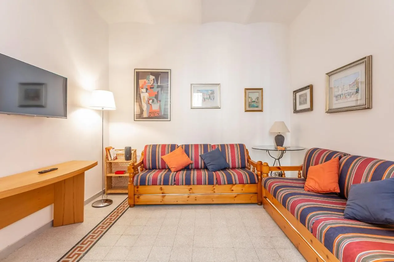 Oscar Apt Near Landmarks And Colosseum Rome Apartment